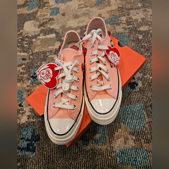 Converse Women's Pink Floral Sneakers - Picture 12 of 13
